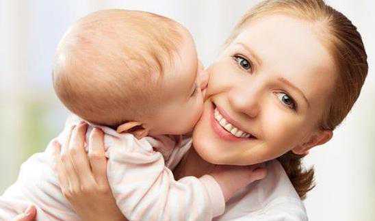 在三甲医院做一次试管婴儿是怎么收费的？