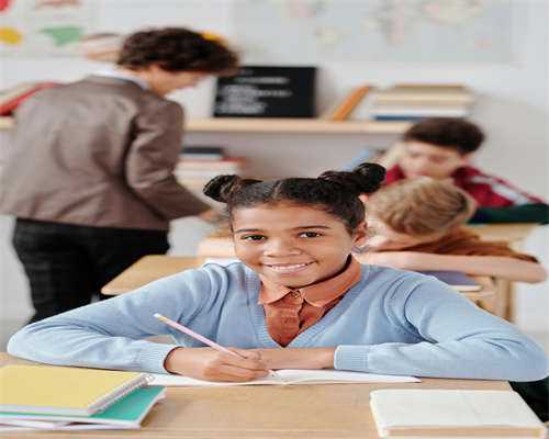 输卵管积水会自己吸收吗,求解答？