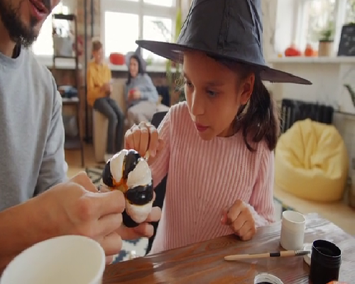 试管婴儿选择囊胚移植能放两个胚胎吗？