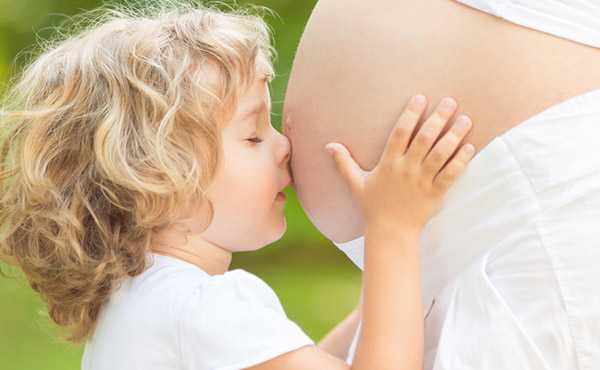 试管婴儿孕早期为什么会出现褐色分泌物？该如何解决？