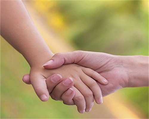 请问一下冷冻胚胎好还是养囊好？由于一直怀不上想做试管