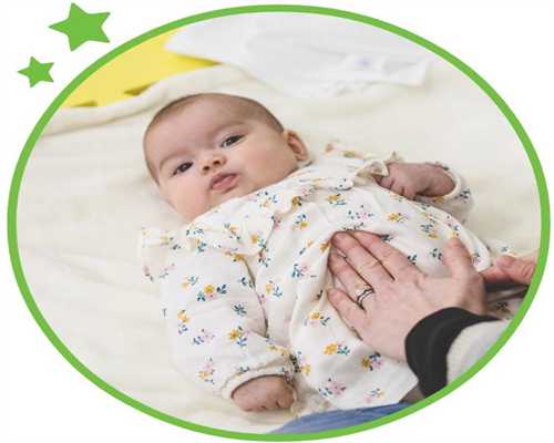 经血颜色暗并且伴有血块流出是正常的情况吗？