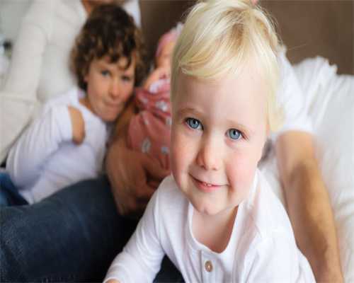 试管婴儿取精和取卵是安排在同一天吗？